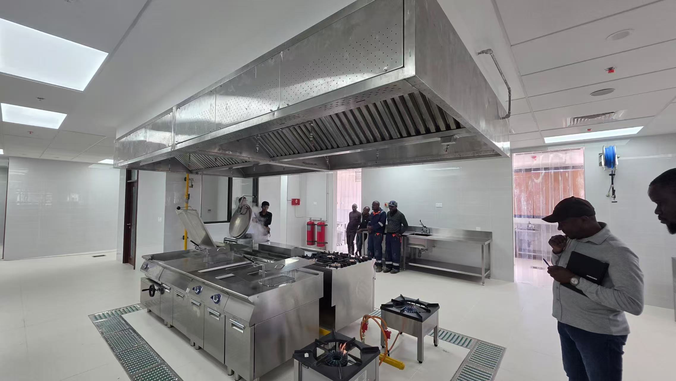 大粤星原—油烟净化器用久了效果差？做好这 4 步维护，让设备 “持久战斗力”